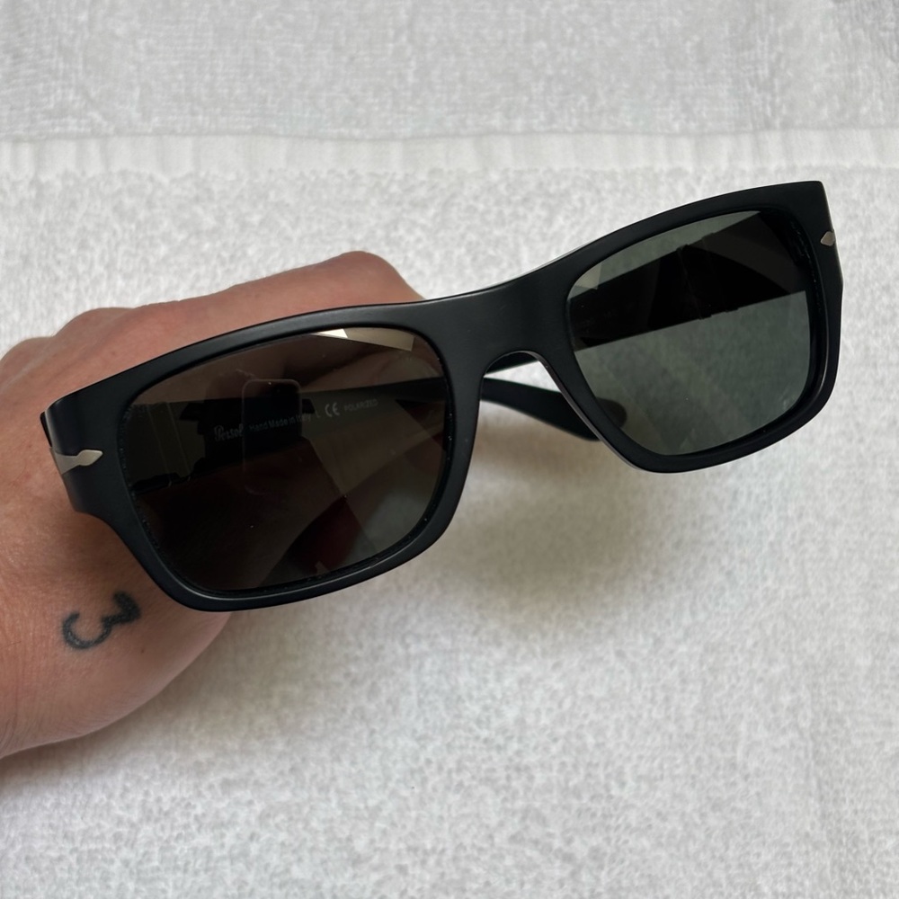 Persol Matte Black 3021-S 900/58 53•20